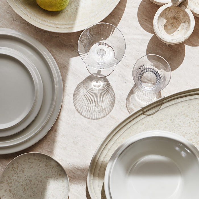 How to Choose Your Dinnerware: Materials, Type, and Tips