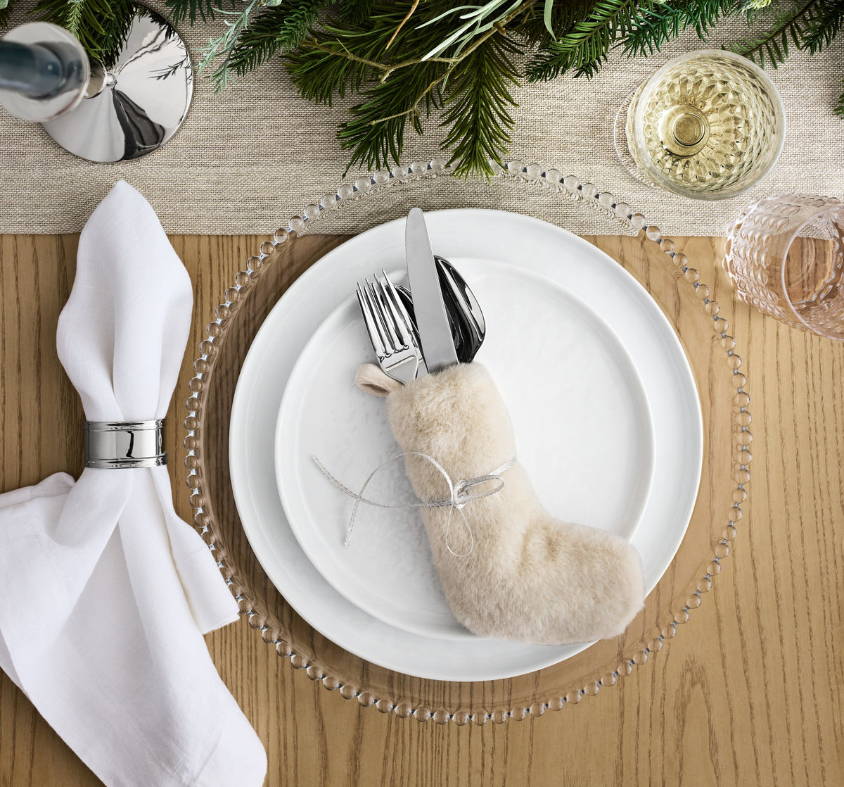 Retreat Table Setting Table Setting Tips to Host a Memorable Gathering | Crate & Barrel PH
