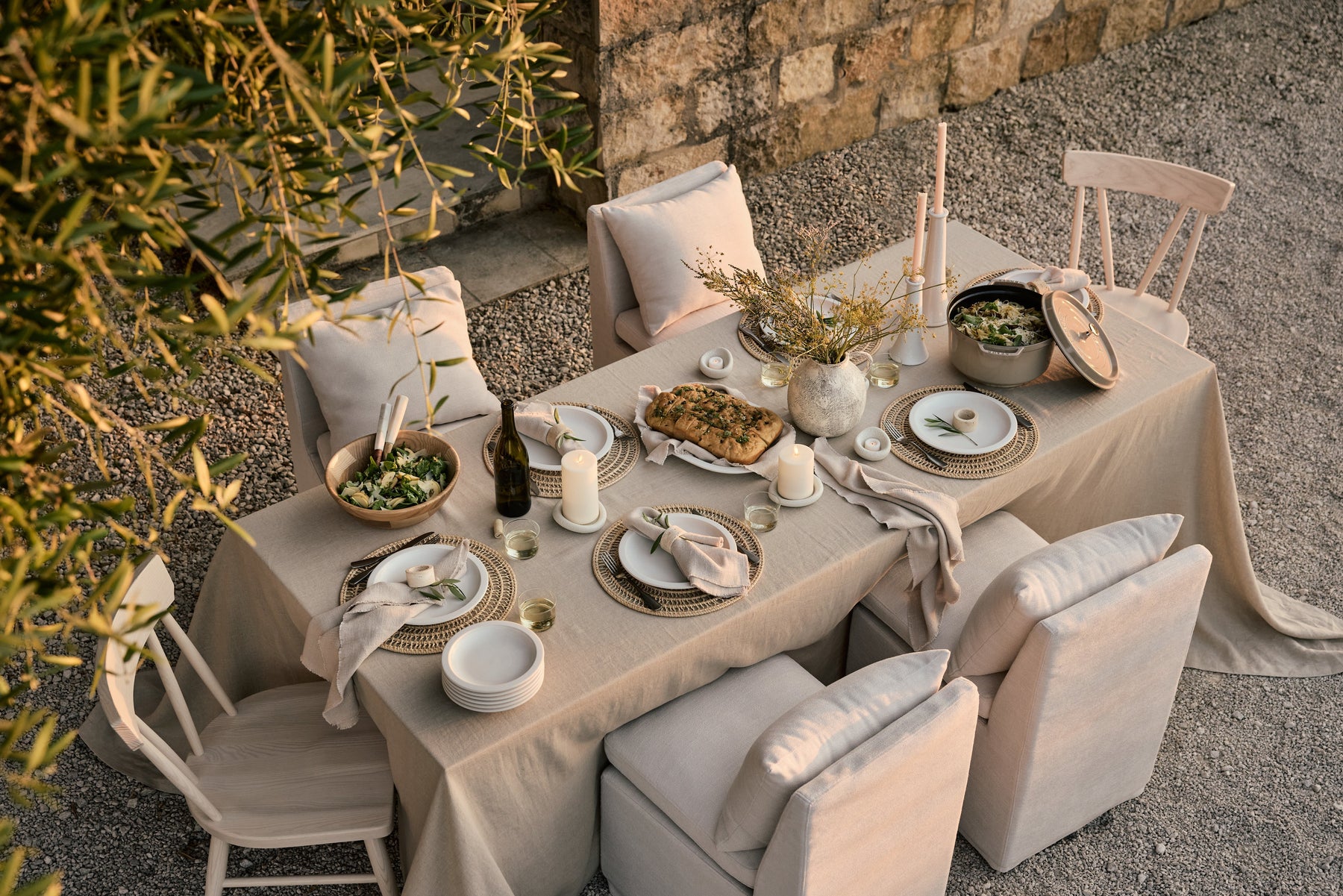 How to Set Up A Coastal Italian Dining Table at Home