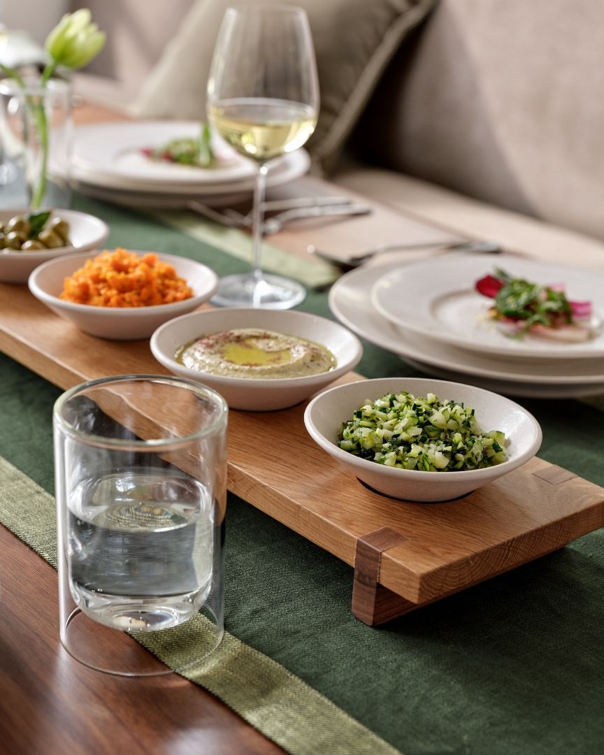 Serving Platters & Trays ►