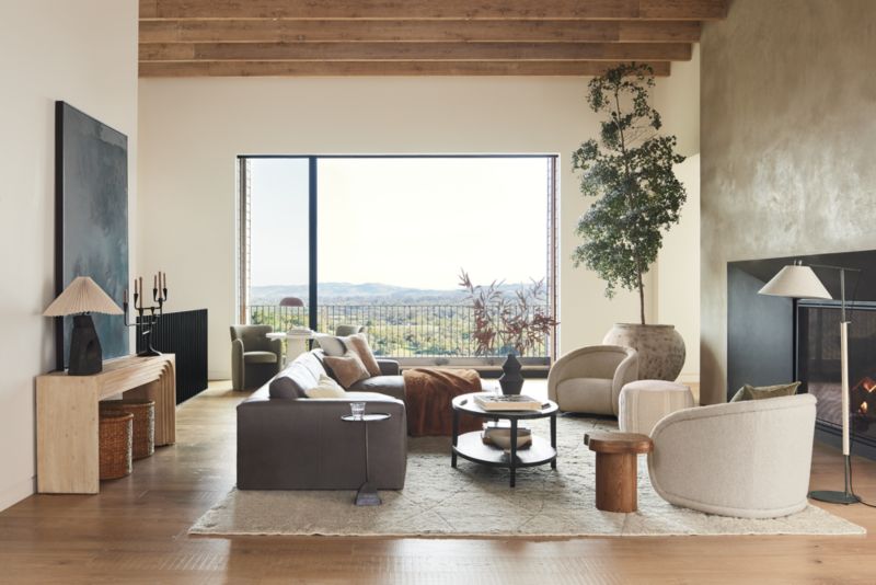 Medoc Swivel Chair