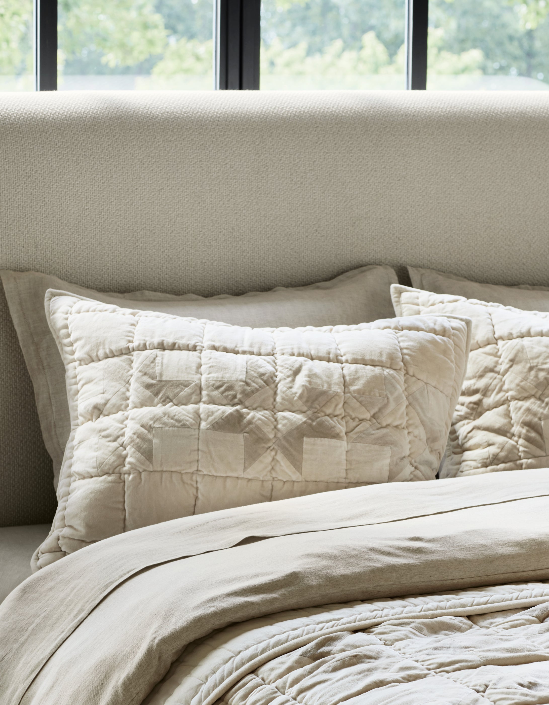 Organic Heritage Velvet Patchwork Beige & Ivory Standard Quilted Pil