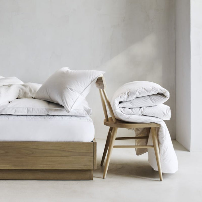 Classic Organic Cotton Down-Alternative Fiber Queen Matteress Topper