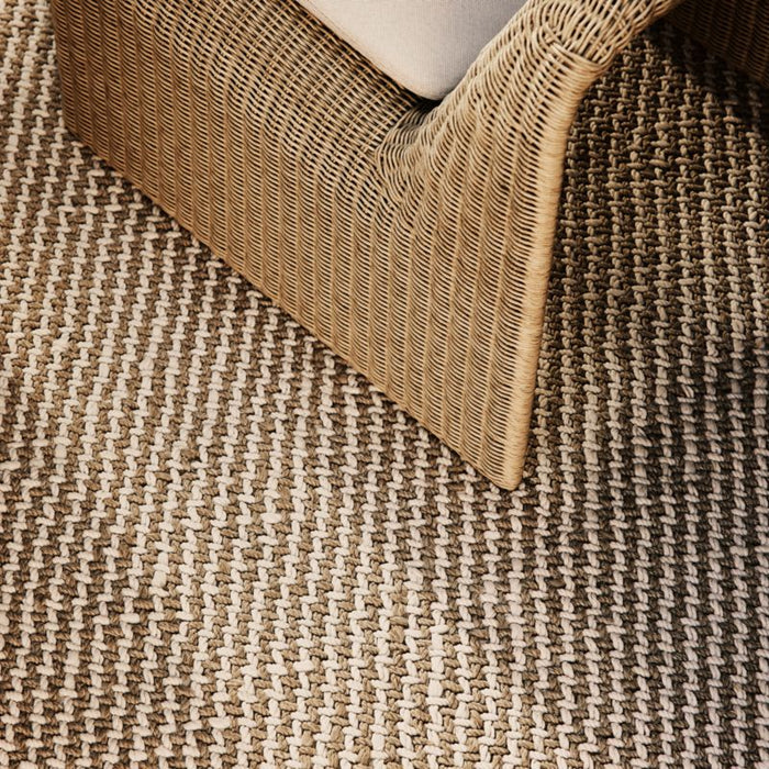 Ipanema Wicker Outdoor Lounge Chair with Cushion