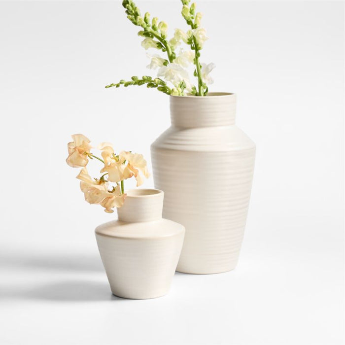 Cadeau Large White Stoneware Flower Vase 11"