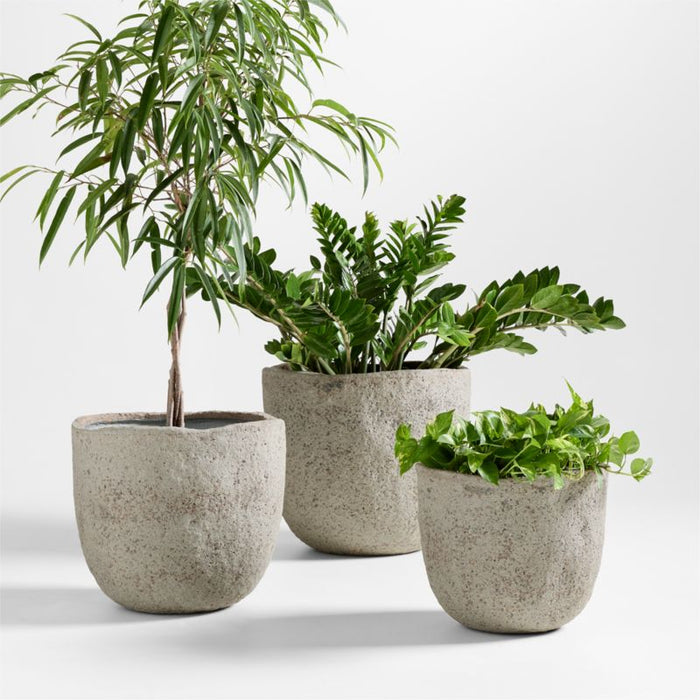 Cavo Warm Grey Textured Indoor/Outdoor Planter 20"x17.5"