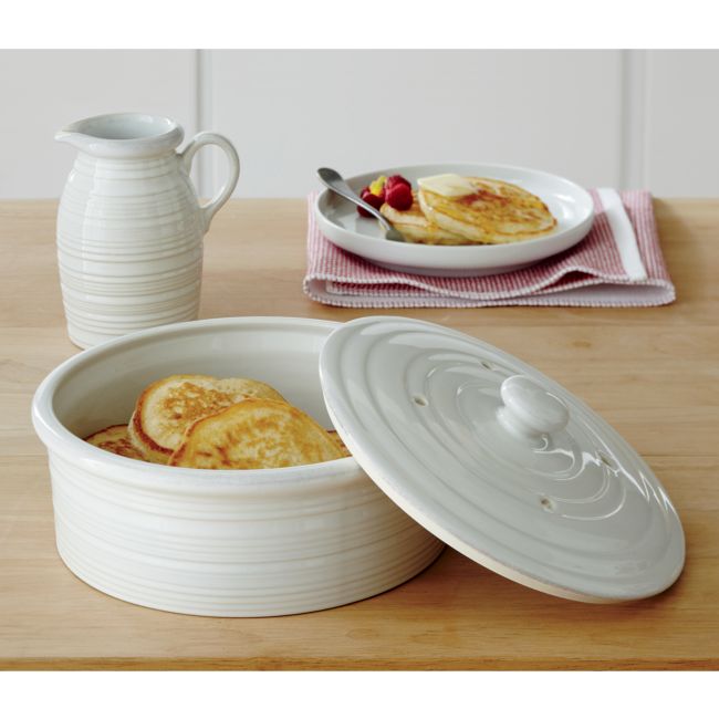 Farmhouse White Pancake Warmer