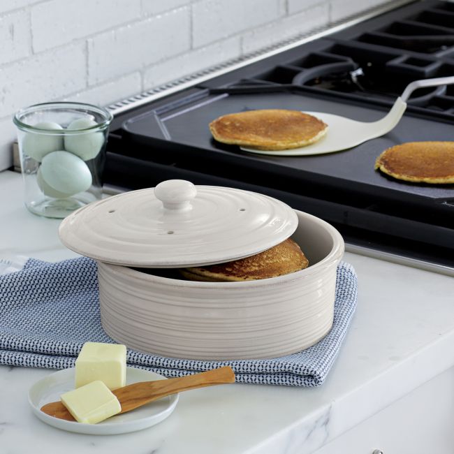 Farmhouse White Pancake Warmer