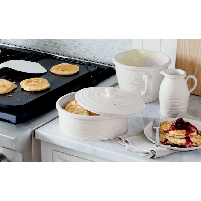 Farmhouse White Pancake Warmer