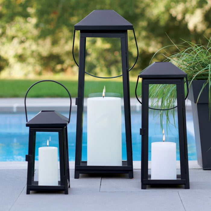 Petaluma Black Metal Outdoor Lantern 20"