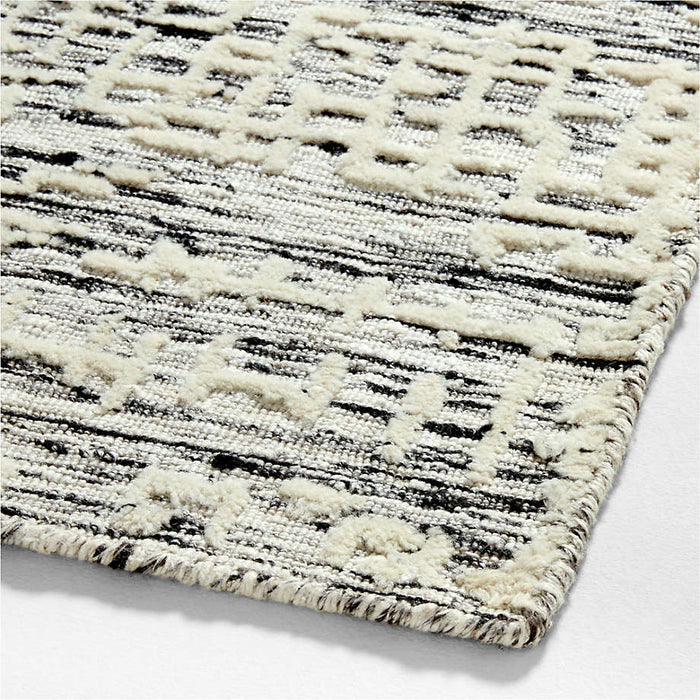 Montauban Wool-Blend Grid White Area Rug 6'x9'