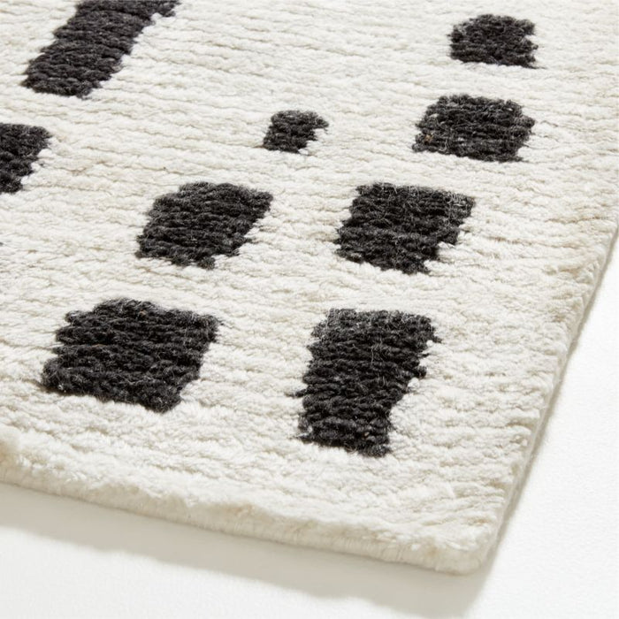 Calais Textured Wool-Blend Hand-Knotted White Area Rug 6'x9'