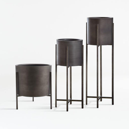Dundee Bronze Floor Indoor/Outdoor Planter