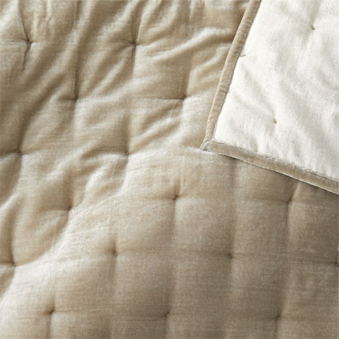 Juliet Dove Velvet King Quilt