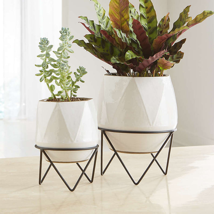 Aaro Small Geo Planter with Stand