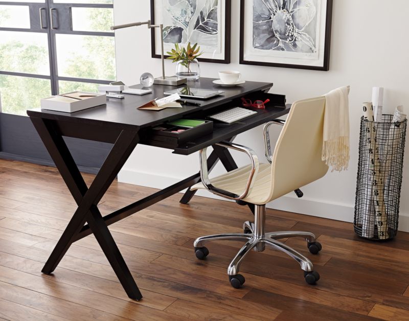 Ripple Ivory Leather Office Chair with Chrome Base